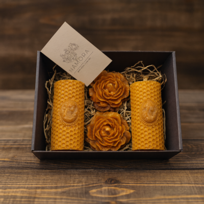 Rudas bičių vaško žvakių dovanų rinkinys