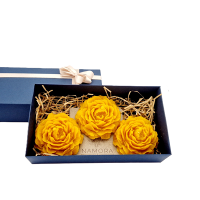 Natūralios spalvos bičių vaško gėlių formos žvakių dovanų rinkinys