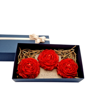 Raudonas bičių vaško gėlių formos žvakių dovanų rinkinys