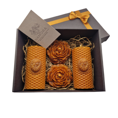 Rudas bičių vaško žvakių dovanų rinkinys